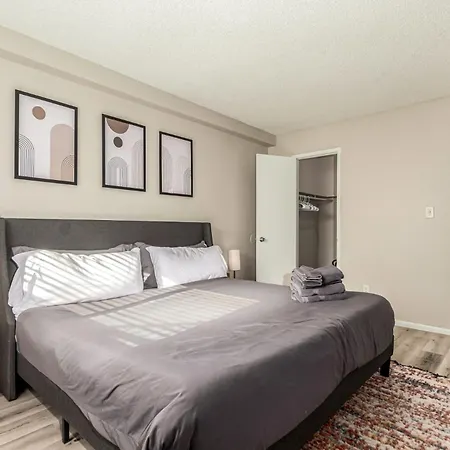 2Bed1Bath-Kingbedgymwifisleeps7 Apartment
